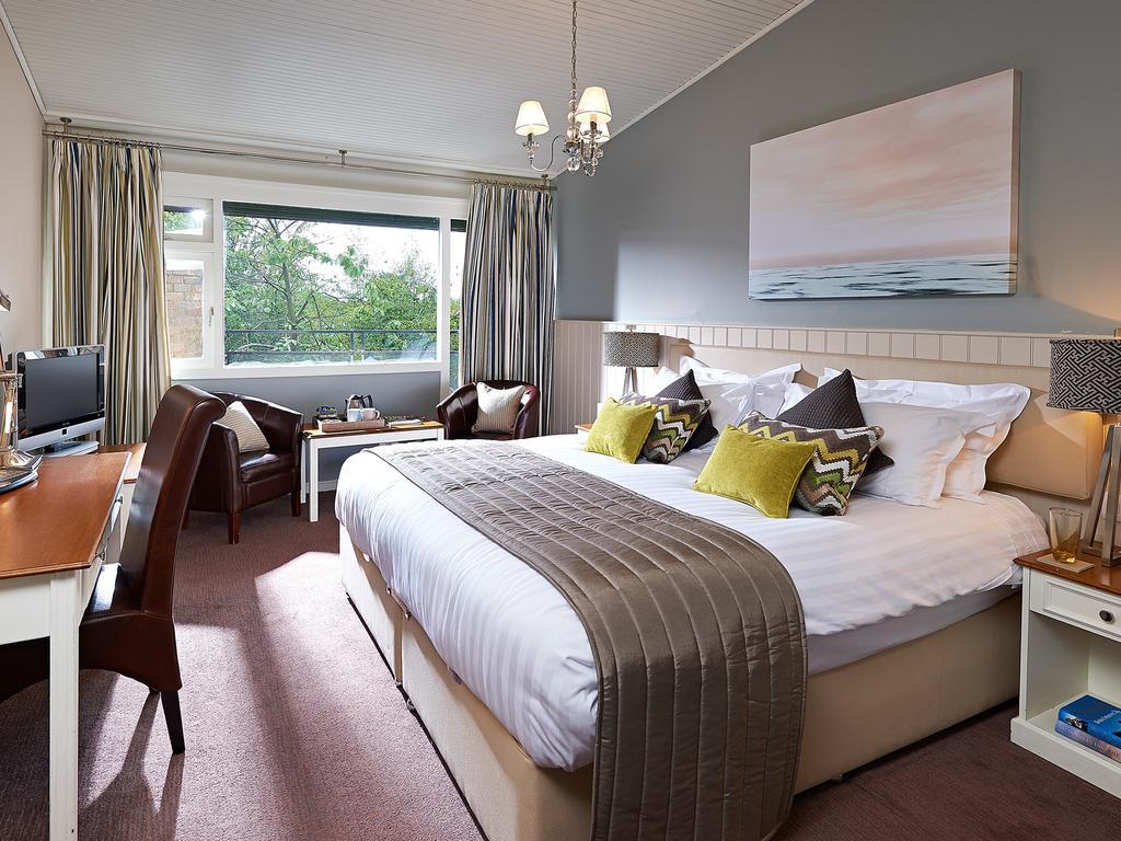 Potters Heron Hotel Romsey Eksteriør billede